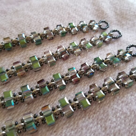 New handmade woven crystal bracelet with iridescent crystal cube beads - Picture 8 of 10